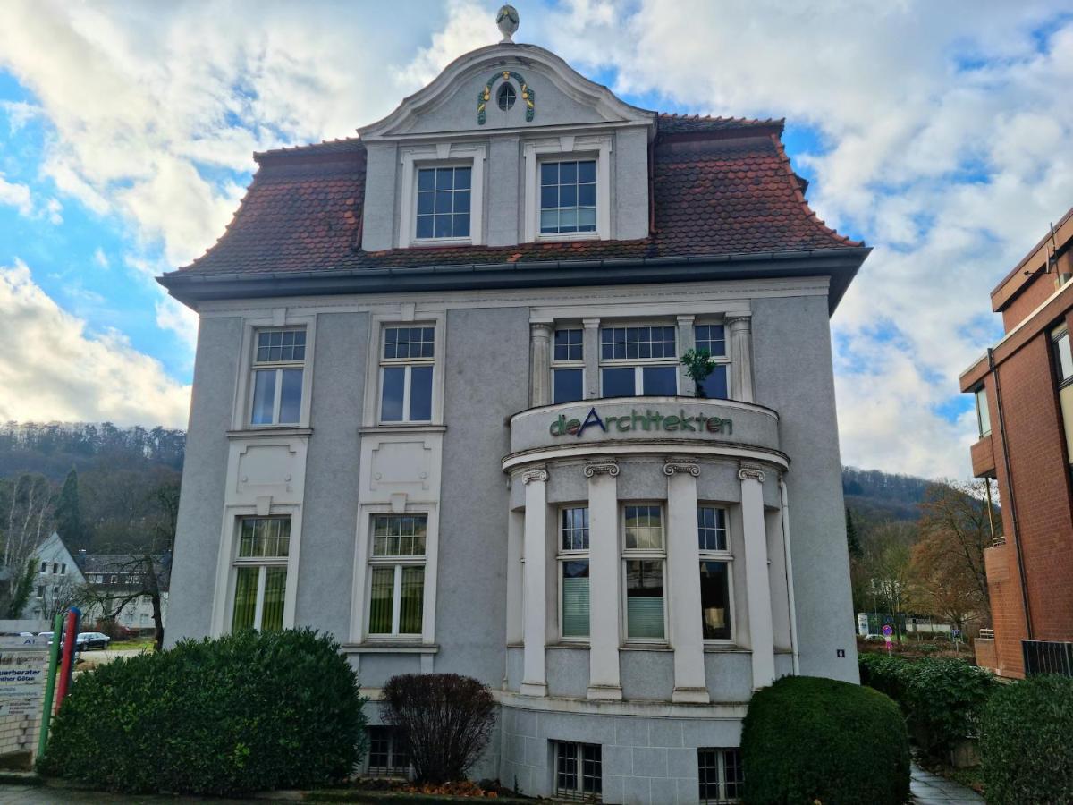 Charysma - Jugendstil Trifft Moderne, Schlafzimmer Mit Smart-Tv, Tischfussball, Darts, Parkplatz Хамельн Экстерьер фото