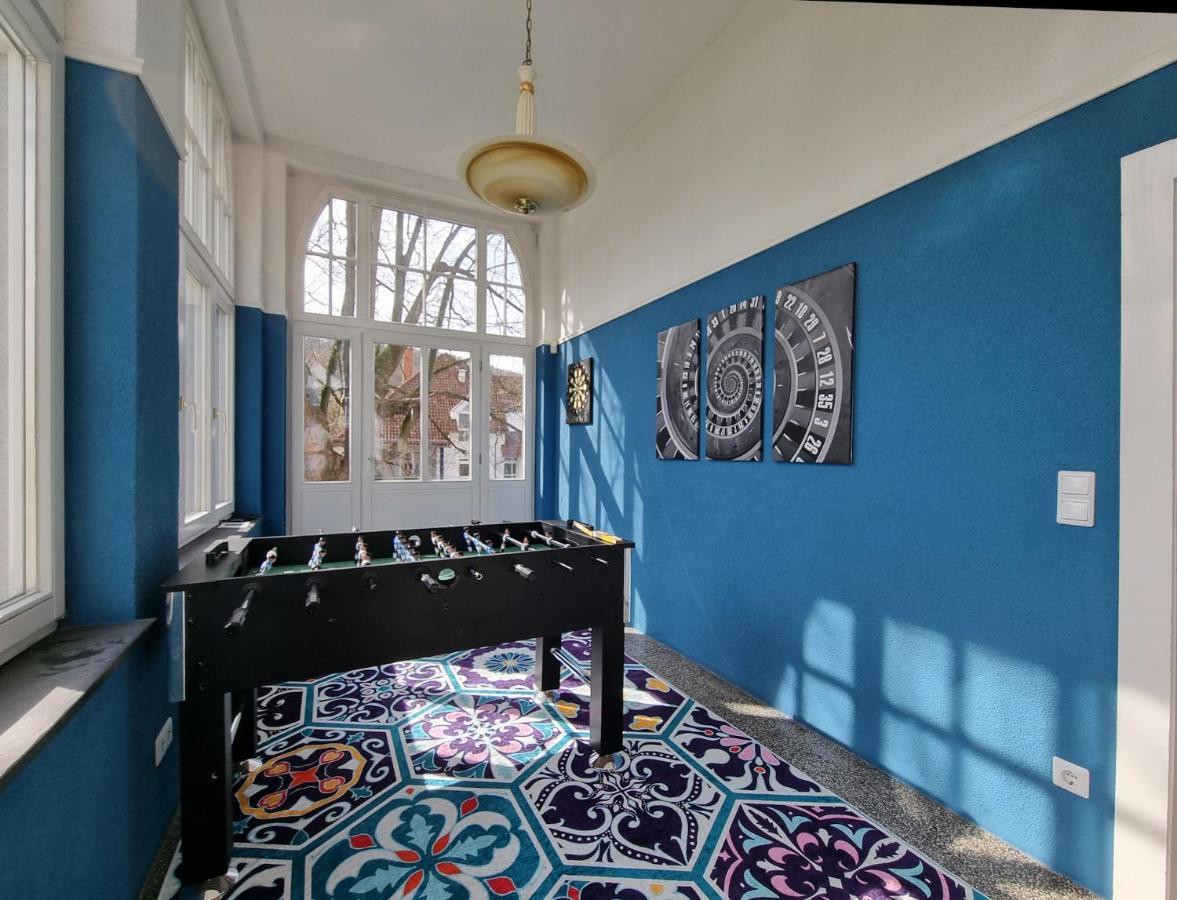 Charysma - Jugendstil Trifft Moderne, Schlafzimmer Mit Smart-Tv, Tischfussball, Darts, Parkplatz Хамельн Экстерьер фото
