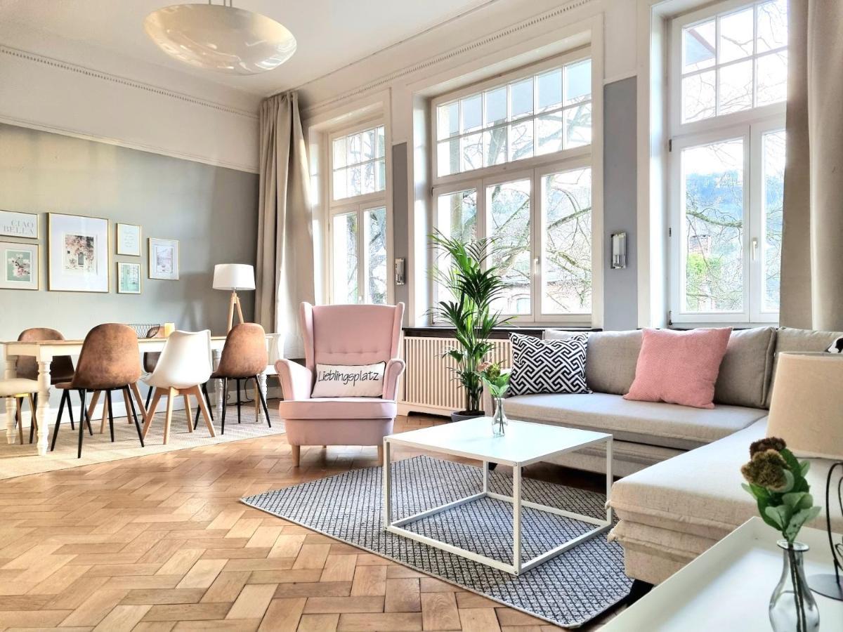 Charysma - Jugendstil Trifft Moderne, Schlafzimmer Mit Smart-Tv, Tischfussball, Darts, Parkplatz Хамельн Экстерьер фото